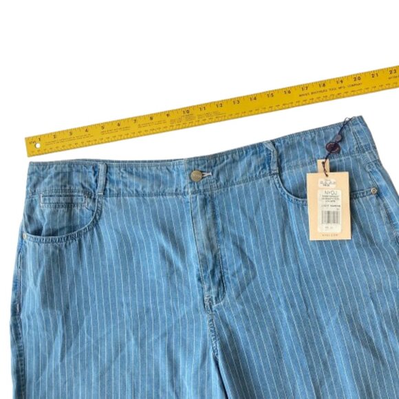 NYDJ High Rise Brigitte Wide Leg Capri Jeans 18 Light Marine Striped NWT - Picture 6 of 12
